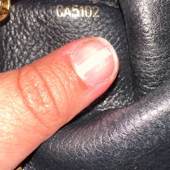 Louis Vuitton Black Empreinte Key & Card Holder - Picture 7 of 11